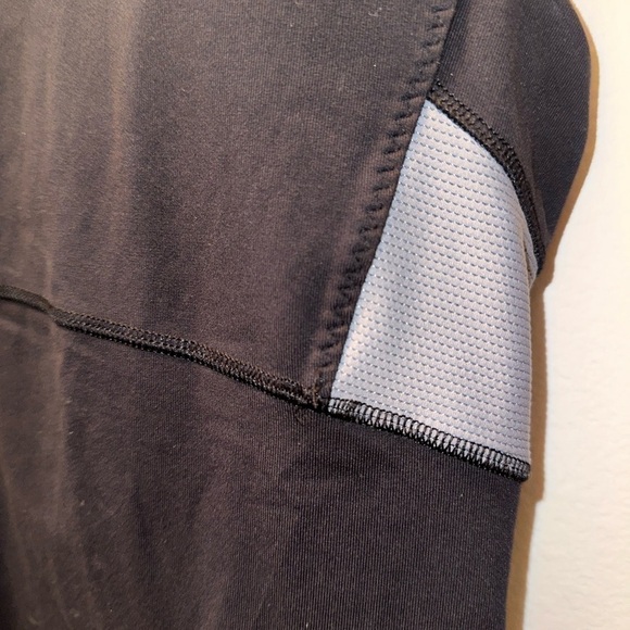 Athleta black grey activewear bra cami tank crisscross straps top M - Picture 2 of 7